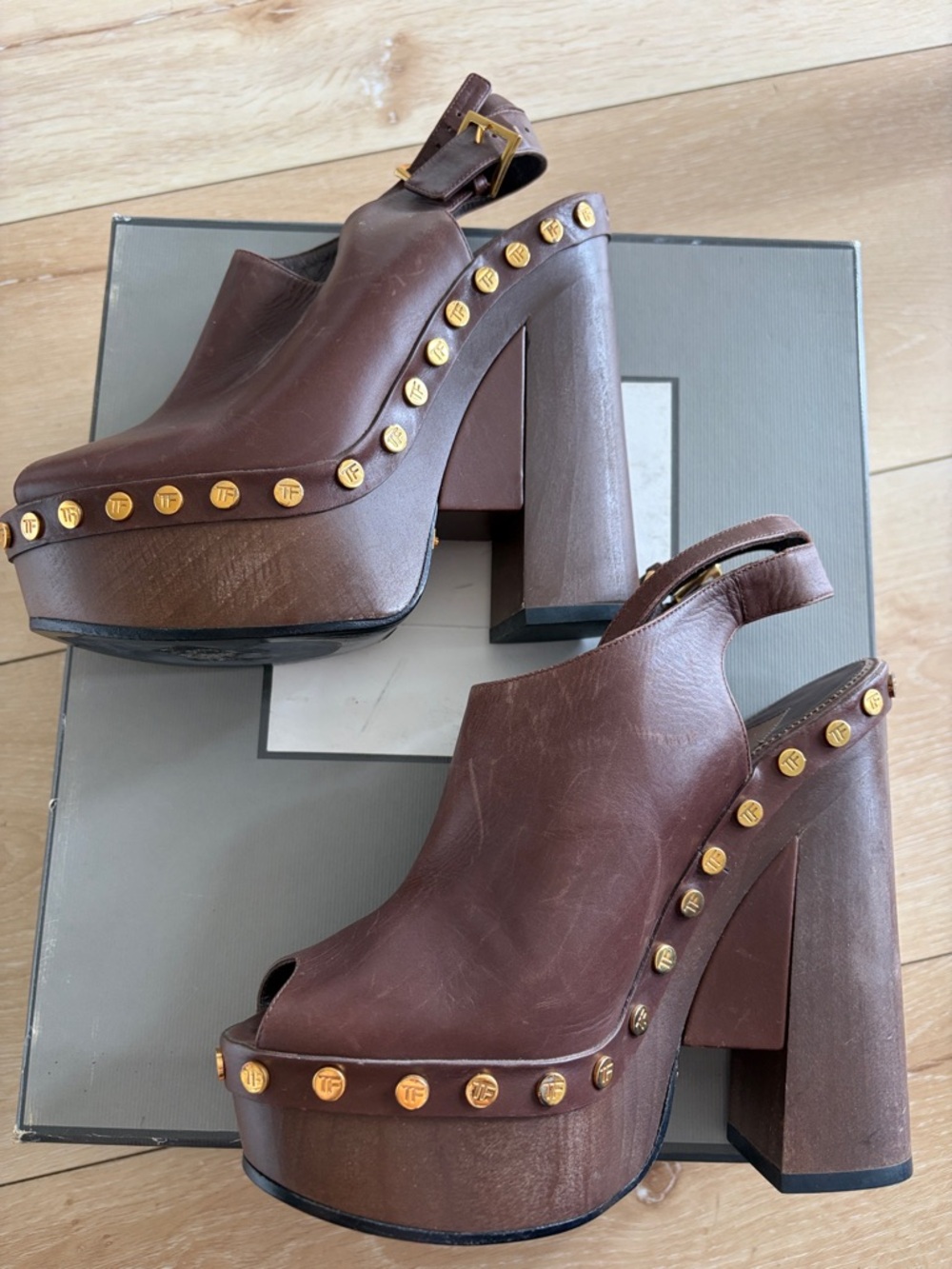 Tom Ford chocolate brown high wedge shoes. - Picture 7 of 14